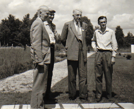 Oort, Goldberg, Minert, Denisse at 1962 Nancay telescope dedication